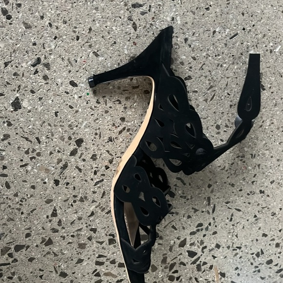 Vince Camuto suede leather filigree sandals size 8 - Picture 6 of 7